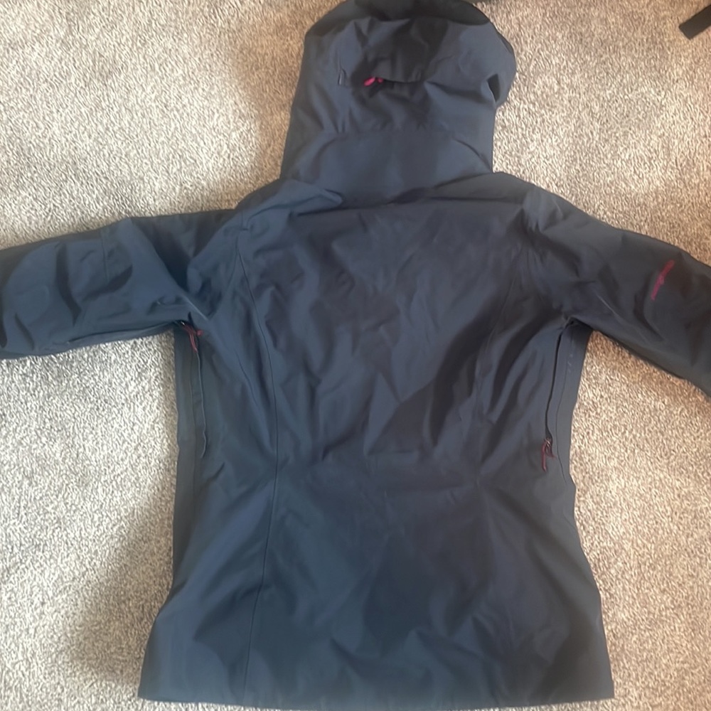 Patagonia ski shell - Picture 3 of 5